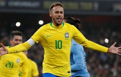 Neymar tái xuất ở ĐT Brazil chuẩn bị cho vòng loại World Cup
