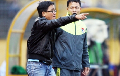 Trưởng đoàn bóng đá HAGL xin lỗi bầu Đức và CĐV