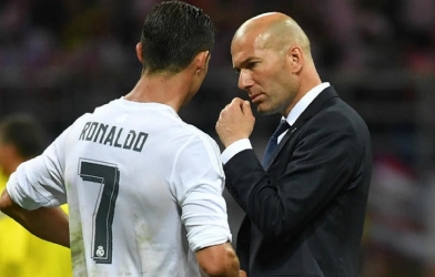 Họp kín, Real chính thức làm sáng tỏ tương lai CR7