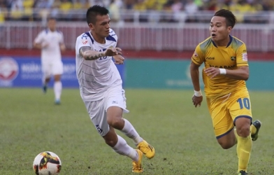 Lý do khiến Phi Sơn chưa đàm phán hợp đồng với SLNA