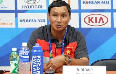 HLV Mai Đức Chung nói gì về chiến thắng ở tuyển nữ Việt Nam?