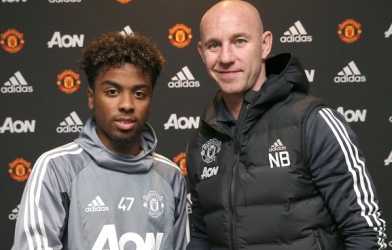 Man Utd giữ chân thành công ngôi sao đầu tiên
