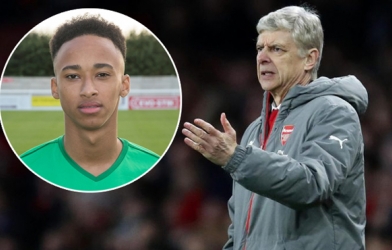 Arsenal chuẩn bị đón tân binh đầu tiên