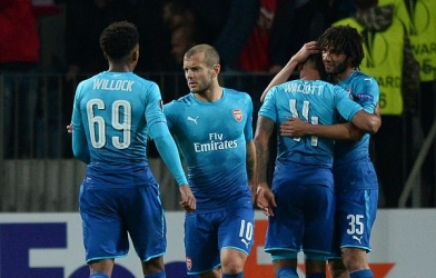 Walcott lập cú đúp, Arsenal đả bại BATE Borisov