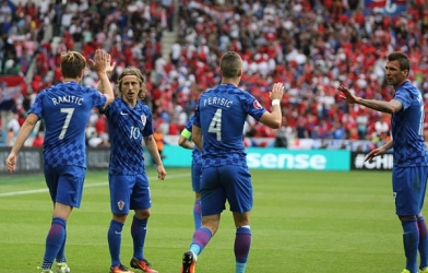 Lịch thi đấu bóng đá hôm nay 9/11: Croatia tranh vé đi Nga