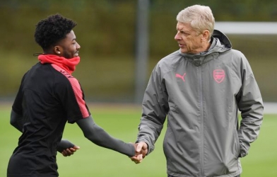 Chuyển nhượng 15/11: HLV Wenger tiết lộ tương lai gây sốc