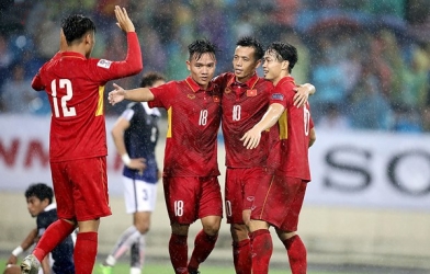 FourFourTwo chỉ tên cầu thủ Việt Nam có thể sang Malaysia