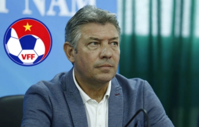 Đại diện VFF bóng gió về tương lai của GĐKT Juergen Gede