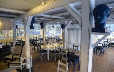 SỐC: ĐT Anh đóng quân tại nơi bẩn thỉu và tồi tệ