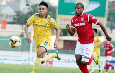 Quảng Ninh và SLNA chia điểm sau kịch bản bất ngờ