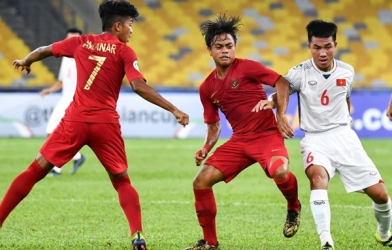 HLV Hồng Việt: 'Việt Nam đã không gặp may trước Indonesia'