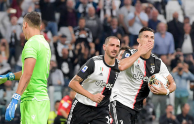 Juventus vs SPAL: Tiếp tục cuộc đua