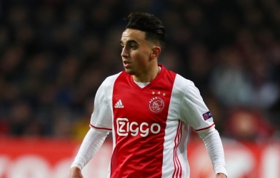 Bất ngờ đột quỵ, sao trẻ Ajax sống đời thực vật