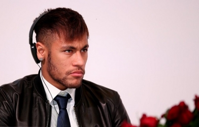 Neymar kiểm tra y tế với PSG, Barca xóa hết hình ảnh liên quan