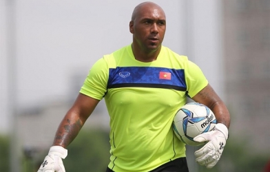 HLV Hoàng Anh Tuấn: 'Jason Brown là HLV tốt nhất ở Việt Nam'