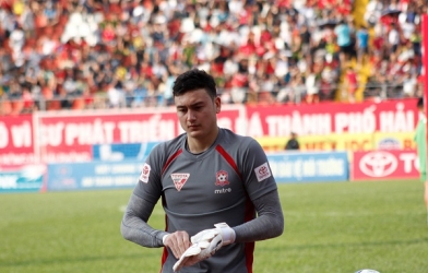 Văn Lâm nghỉ dài hạn, Hải Phòng FC khủng hoảng thủ môn