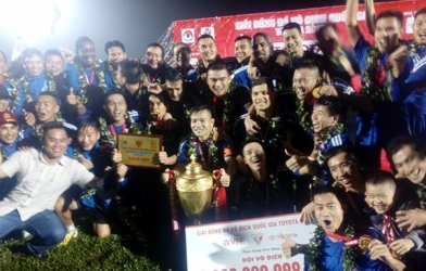 Tân vương V.League 2017 chính thức lộ diện