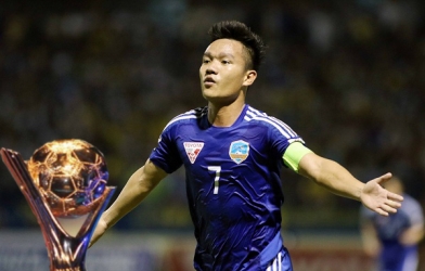 Báo Châu Á chỉ ra chủ nhân Quả bóng vàng Việt Nam 2017