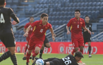 Thua sốc Việt Nam, NHM Thái Lan đòi đuổi HLV Zoran Jankovic 