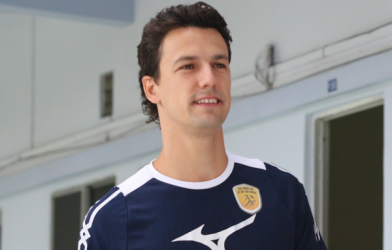 Chính thức: Bom tấn từng đá cho MU ra mắt CLB của Công Vinh