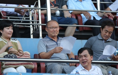 HLV Park Hang Seo xúc động với hành động rất đẹp của Duy Mạnh