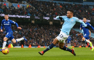 Jesus tỏa sáng, Man City đánh bại Everton
