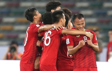 Kết quả bóng đá hôm nay: Việt Nam lọt vào vòng 1/8