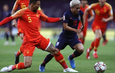 Chanathip tỏa sáng, Thái Lan gây bất ngờ trước Trung Quốc