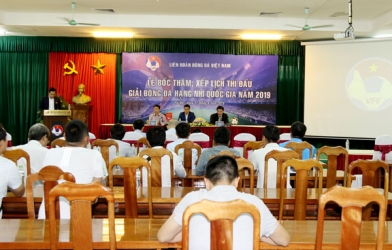 Giải hạng Nhì Quốc gia 2019 có bao nhiêu đội, khi nào khởi tranh?