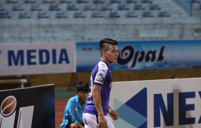 Quang Hải lên tiếng bảo vệ Trọng Hoàng sau tấm thẻ đỏ tại Hàng Đẫy