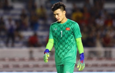 Chuyên gia: 'Thủ môn Bùi Tiến Dũng có vấn đề thực sự'