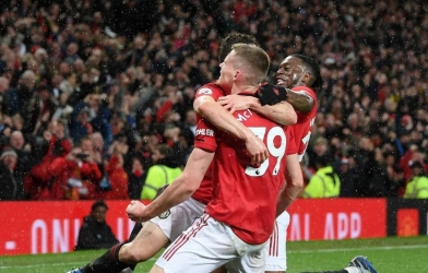 Lịch thi đấu bóng đá hôm nay 12/3: Man Utd đá mấy giờ?
