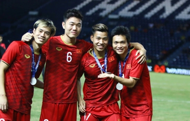 Tuấn Anh, Văn Toàn nhận mức lương đáng mơ ước tại HAGL