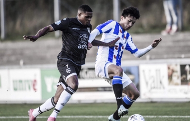 Heerenveen gặp khó khi gia hạn với Văn Hậu?