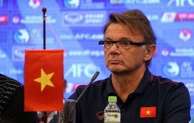 HLV Troussier: 'Tôi muốn đưa Việt Nam đến World Cup 2021'