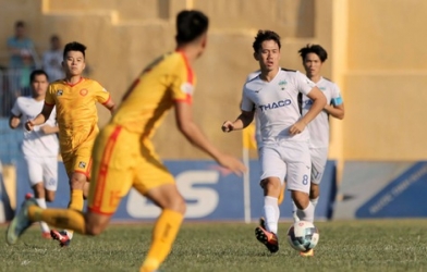 Bỏ lỡ hàng tá cơ hội, HAGL nguy cơ rớt top 4 V-League