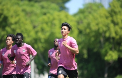 Hà Nội trình làng Văn Hậu 'phiên bản Châu Âu'