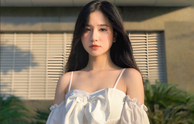 Tuyển thủ ĐT Việt Nam công khai bạn gái xinh như mộng