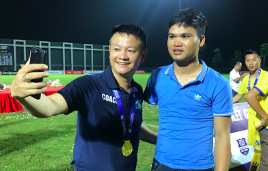 Văn Quyến nhận mức lương siêu thấp ở SLNA