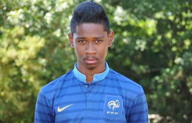 Cầu thủ Việt kiều Pháp 'thả thính' VFF và ĐT Việt Nam?