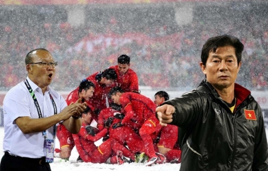 HLV Bae Ji-won: 'Ông Park Hang Seo đã nâng tầm cầu thủ Việt Nam'