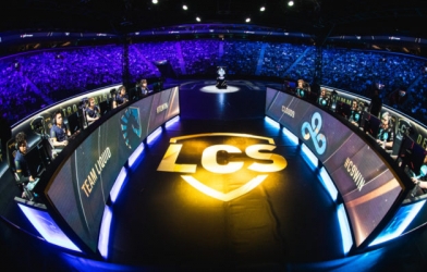 Riot Games sẽ loại bỏ LCS Mùa Xuân 2021?