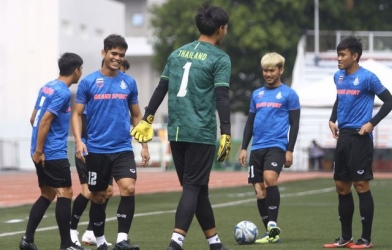 Defeating Laos, Thailand puts pressure on Vietnam