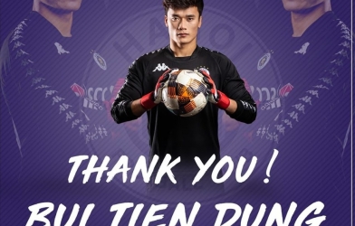 Hanoi FC goalkeeper Bui Tien Dung officially leaves for Ho Chi Minh City FC