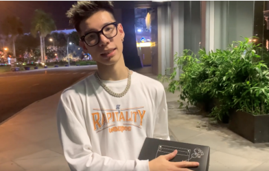 Rapper Tlinh đứng vững vị trí “nóc nhà”