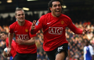 Carlos Tevez cùng đồng đội lên kế hoạch sang Việt Nam du đấu