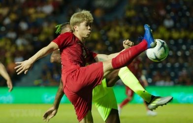 HLV Henrique Calisto ngạc nhiên khi Công Phượng sang Bỉ thi đấu