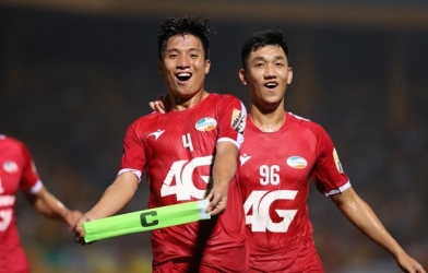 Bùi Tiến Dũng giúp Viettel chiến thắng với siêu phẩm 'xe đạp chổng ngược'