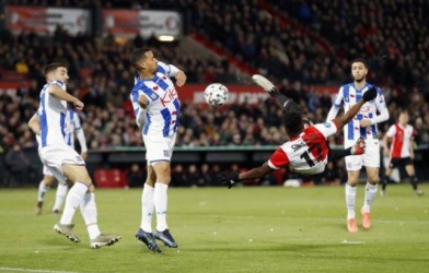 Văn Hậu dự bị, Heerenveen dậm chân ở vị trí thứ 8 trên BXH