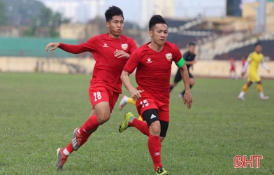 CLB Hồng Lĩnh Hà Tĩnh chốt ngoại binh 'chất' ở cả 3 tuyến